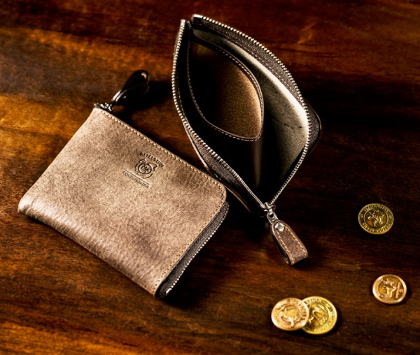 ベテルギウス ジャウザー   ココマイスターのミニ財布